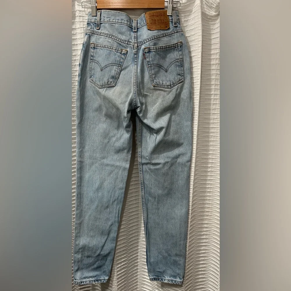 90s Vintage Levi’s Jeans - Picture 4 of 5